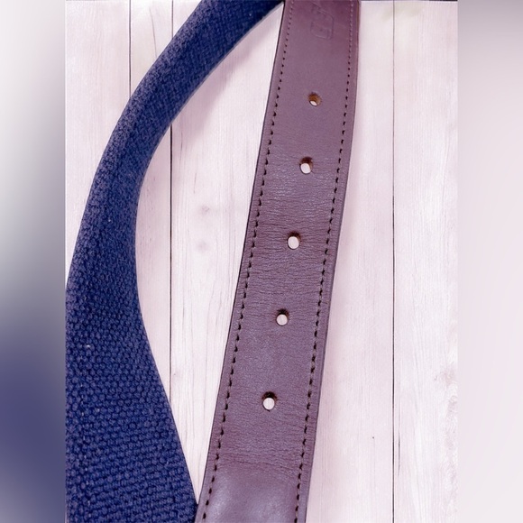 Vineyard Vines Mens Belt 32 Blue Leather Fighting Irish Golf Casual Brown 32 EUC - Picture 10 of 10